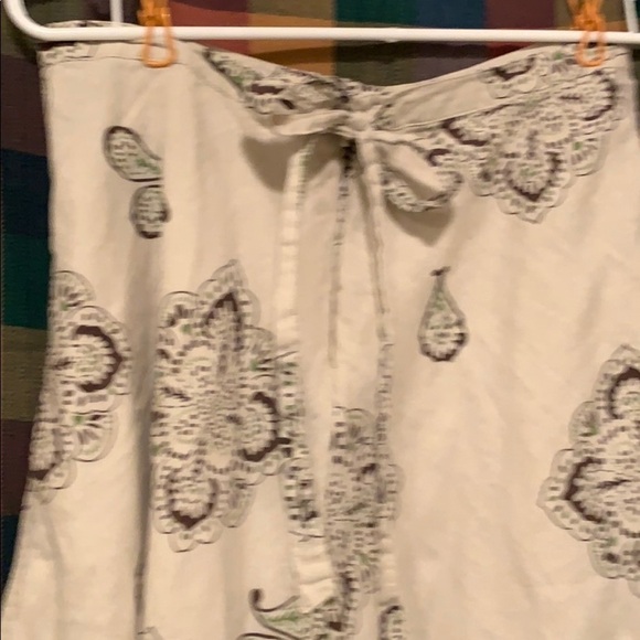 Old Navy Skirt Size 2 - Picture 4 of 7